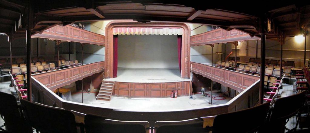 Aménagement intérieur et scénographique du Théâtre du Familistère Godin de Guise (02) – 390 Places